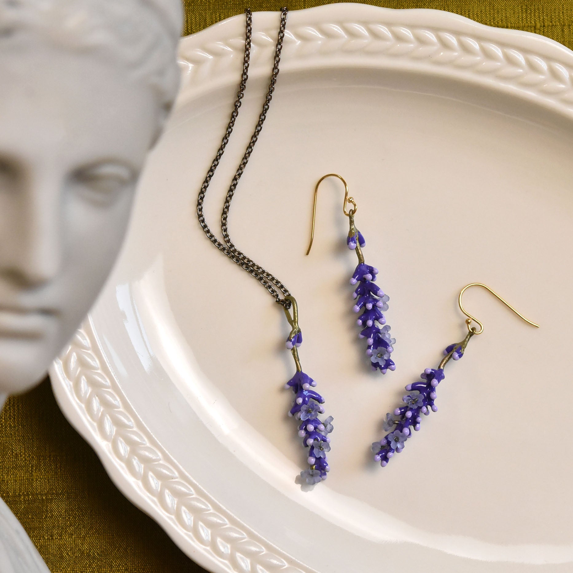 Gold Finish Kundan Polki & Purple Beaded Necklace Set Design by VASTRAA  Jewellery at Pernia's Pop Up Shop 2024