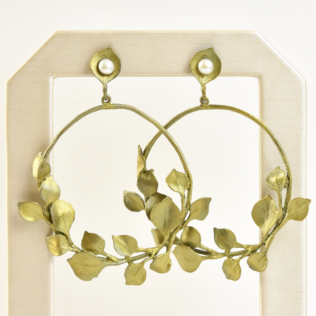 Round Leaf Eucalyptus  Earrings - Goldmakers Fine Jewelry