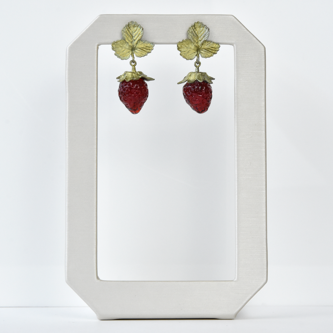 Strawberry Leaf Post Earrings - Goldmakers Fine Jewelry