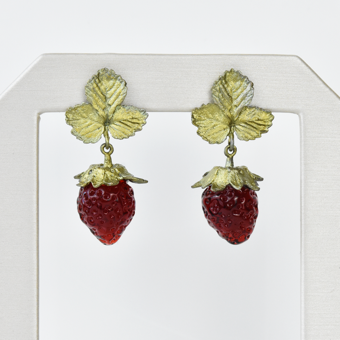 Strawberry Leaf Post Earrings - Goldmakers Fine Jewelry