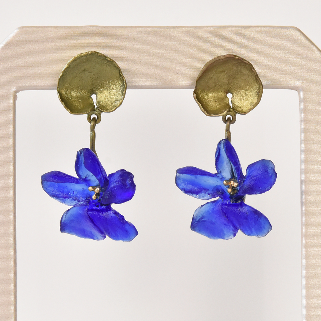 Wild Violet Bar Drops - Goldmakers Fine Jewelry