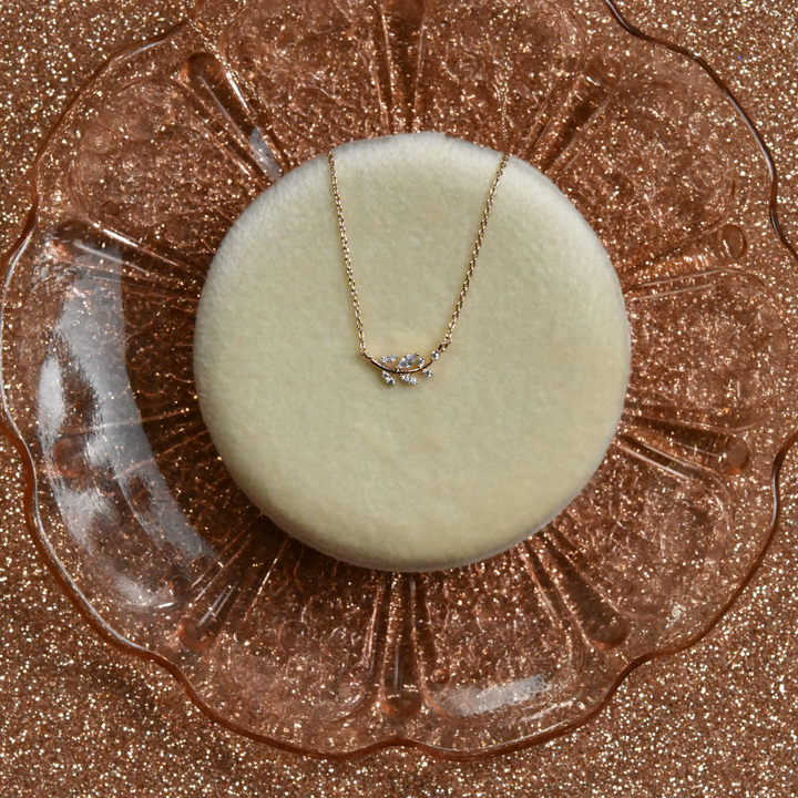 Petite Laurel Leaf Necklace - Goldmakers Fine Jewelry