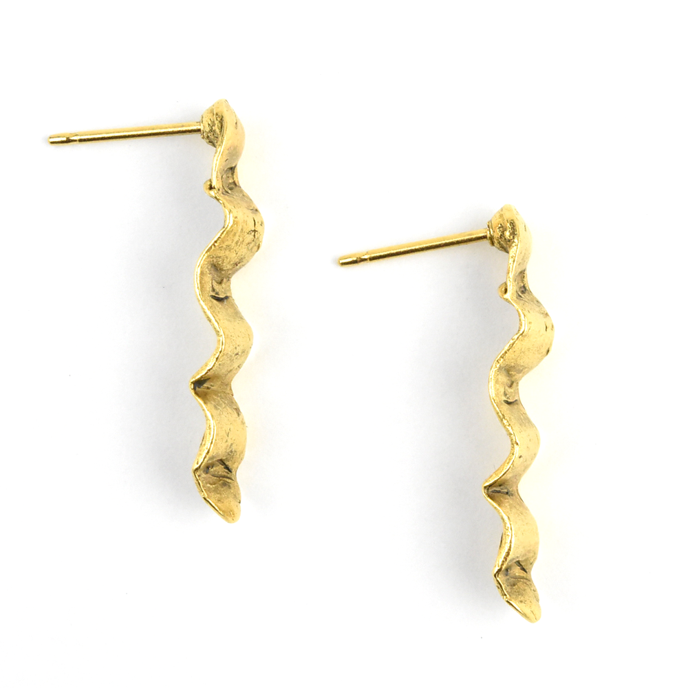 Wave Studs - Goldmakers Fine Jewelry