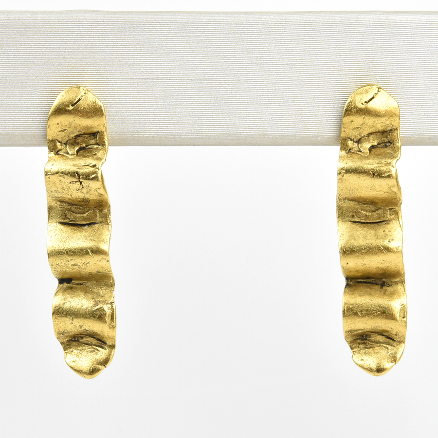 Wave Studs - Goldmakers Fine Jewelry