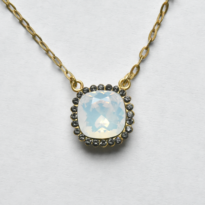 White Crystal Necklace - Goldmakers Fine Jewelry