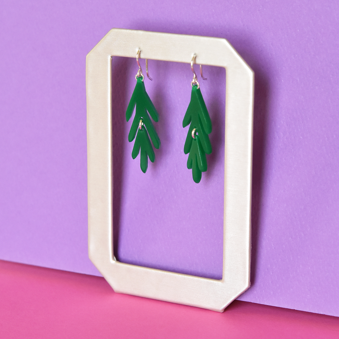 Emerald Green Leaf Earrings - Goldmakers Fine Jewelry