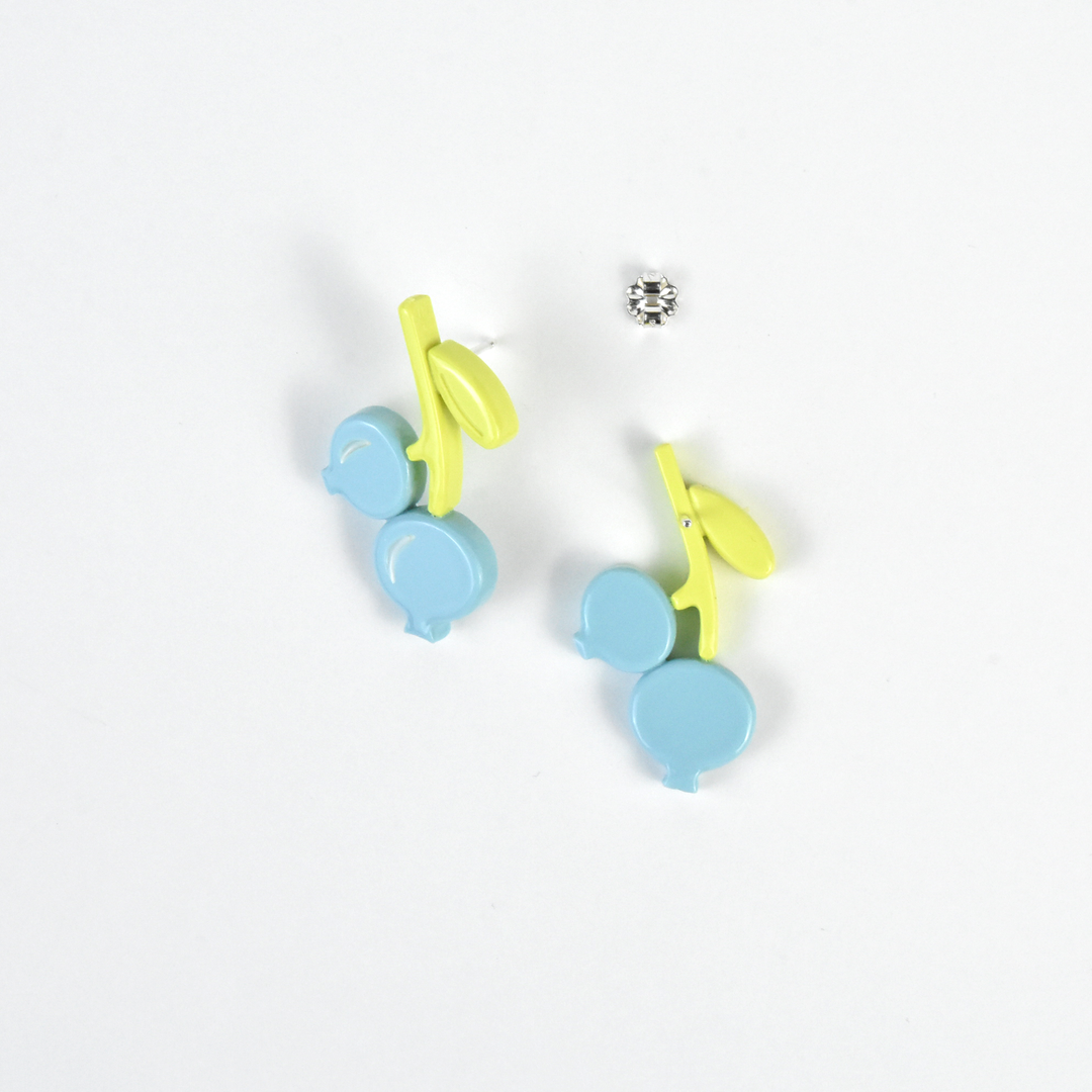 Small Blueberry Earrings - Goldmakers Fine Jewelry