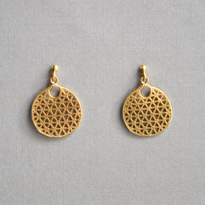 Golden Geometric Circle Earrings - Goldmakers Fine Jewelry