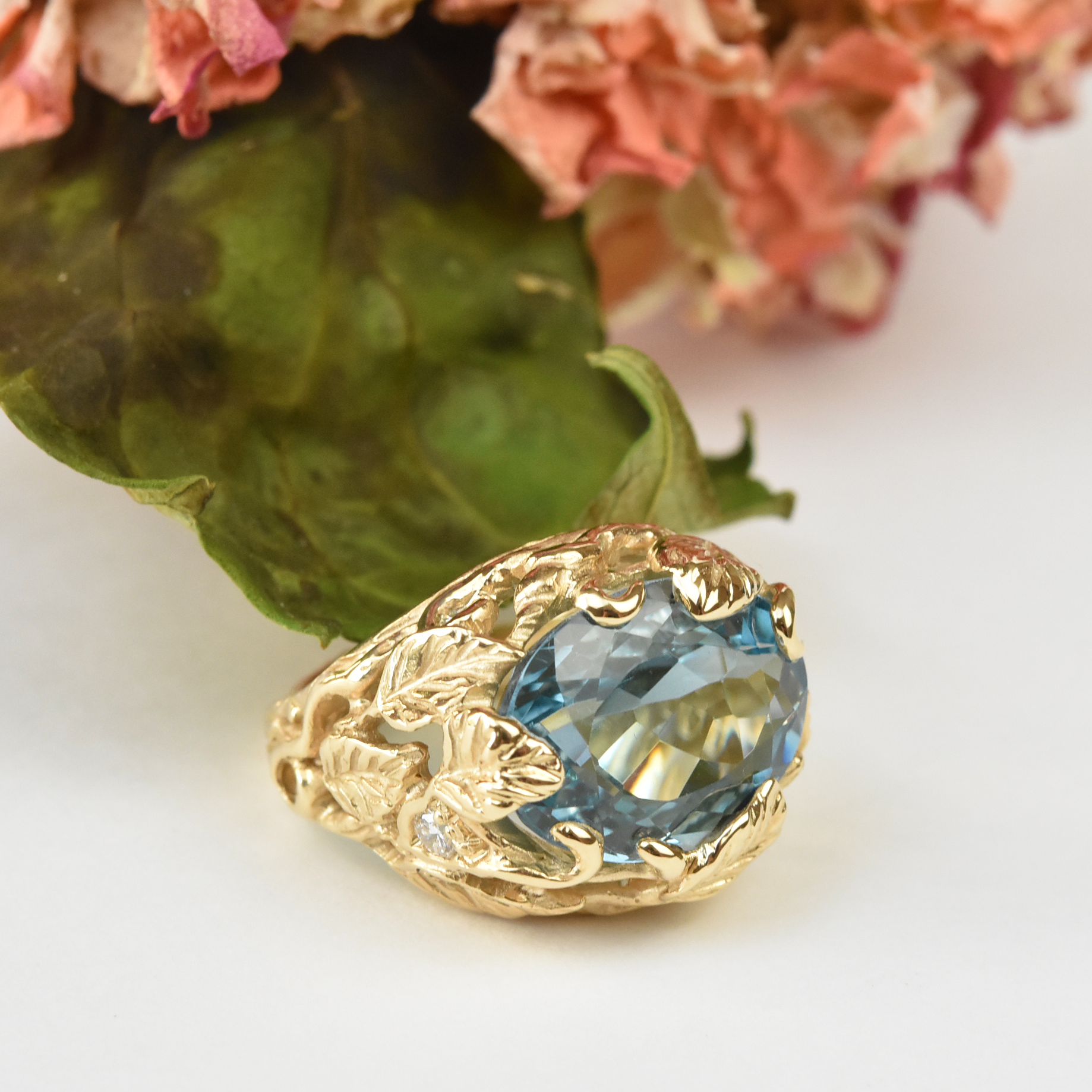 NATURAL DIAMOND COCKTAIL RING 14k YELLOW GOLD CLUSTER NAVETTE ESTATE JEWELRY