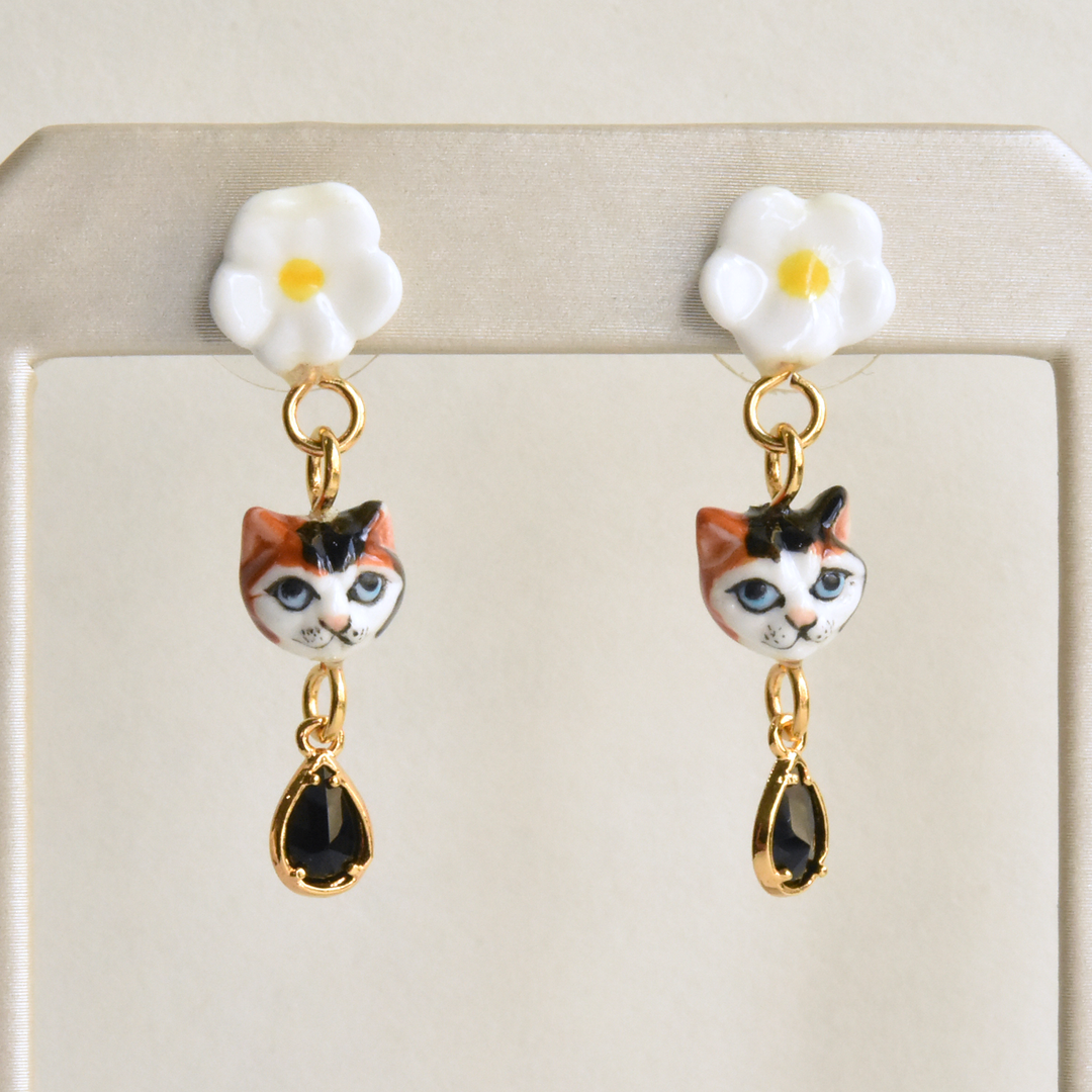 Daisy and Calico Cat Earrings with Gems - Goldmakers Fine Jewelry