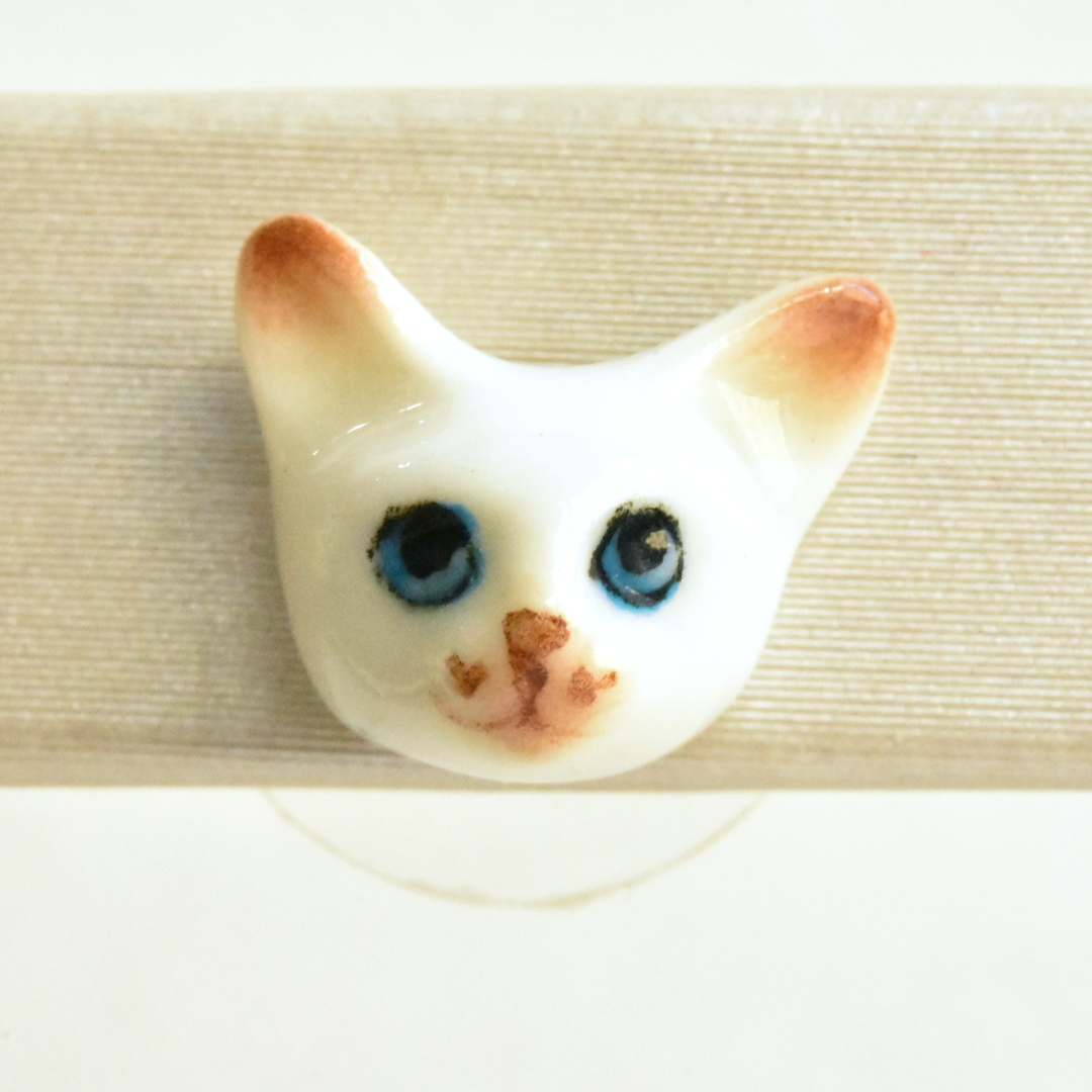 Siamese Cat Post Earrings - Goldmakers Fine Jewelry