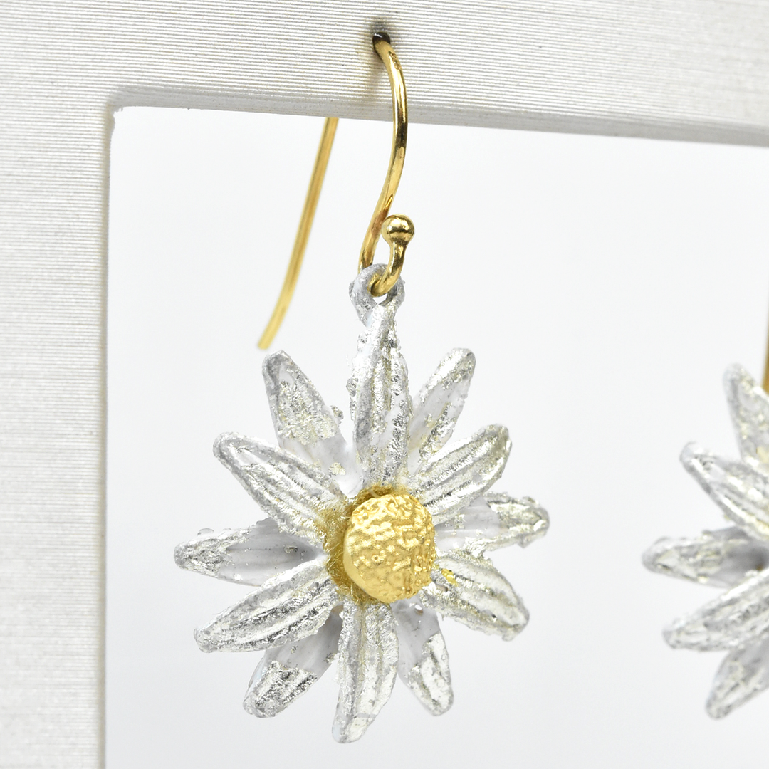 Daisy Dangle Earrings - Goldmakers Fine Jewelry