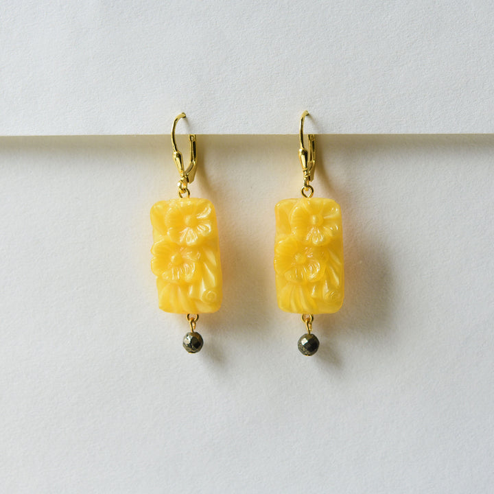 Yellow Art Glass Drops - Goldmakers Fine Jewelry